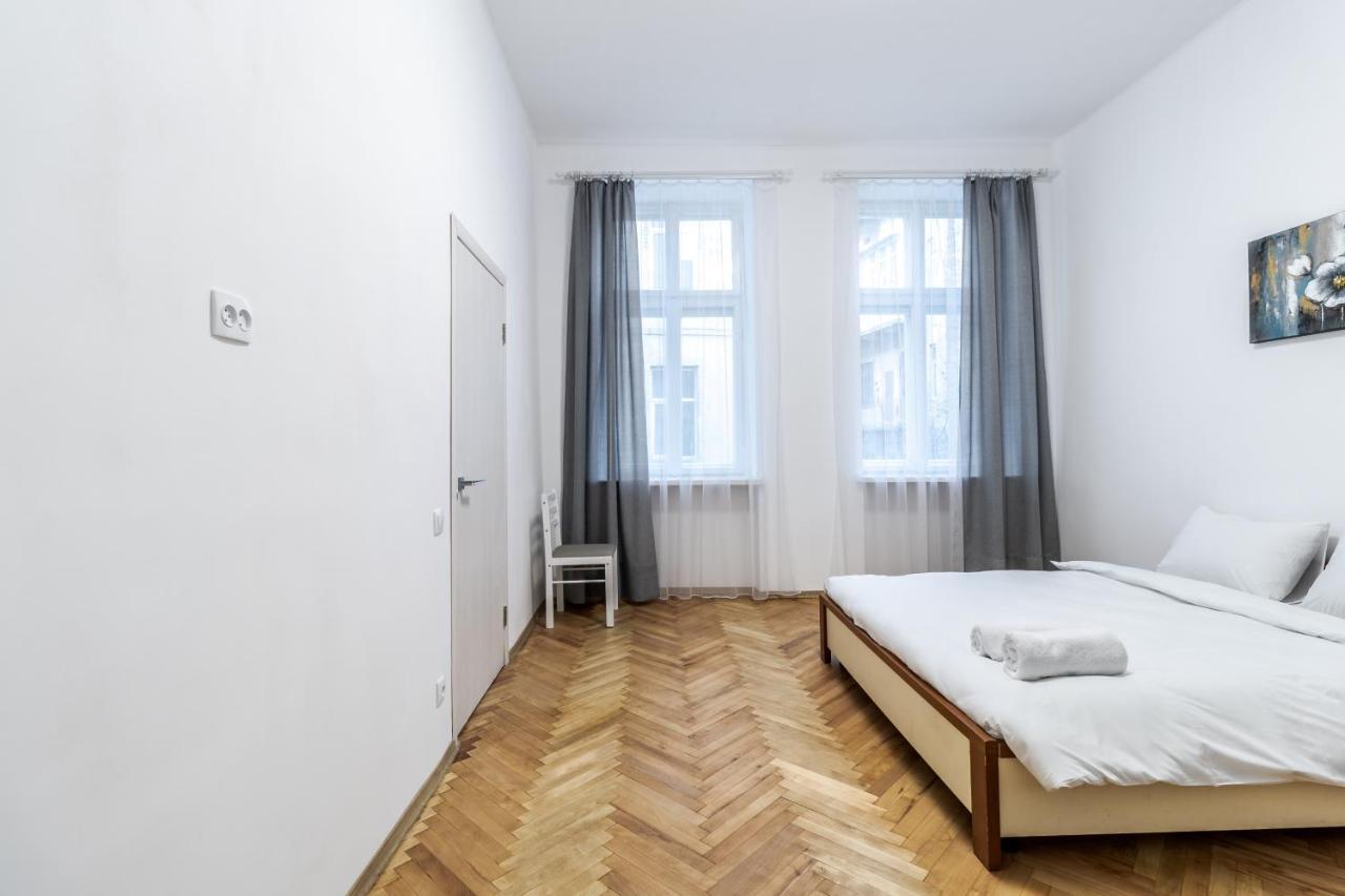 City Shalom Apartment Lviv Exterior photo